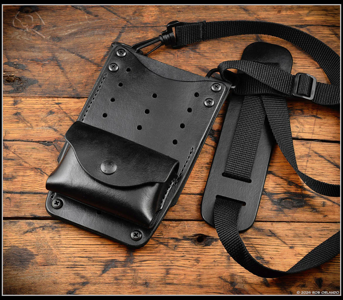 Universal Tomahawk Carry Rig - Brown and Black Versions - Image 4