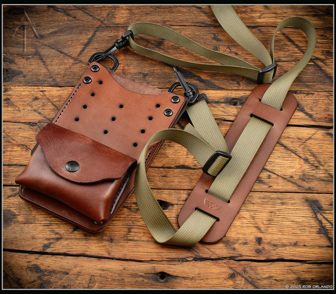 Universal Tomahawk Carry Rig - Brown and Black Versions - Image 6